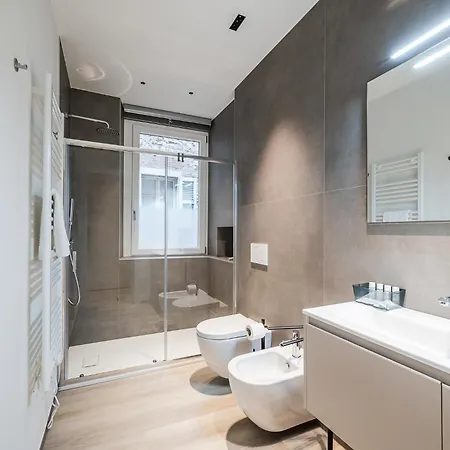 Arnaldo Apt Luxury E Design In Duomo Lejlighed Brescia